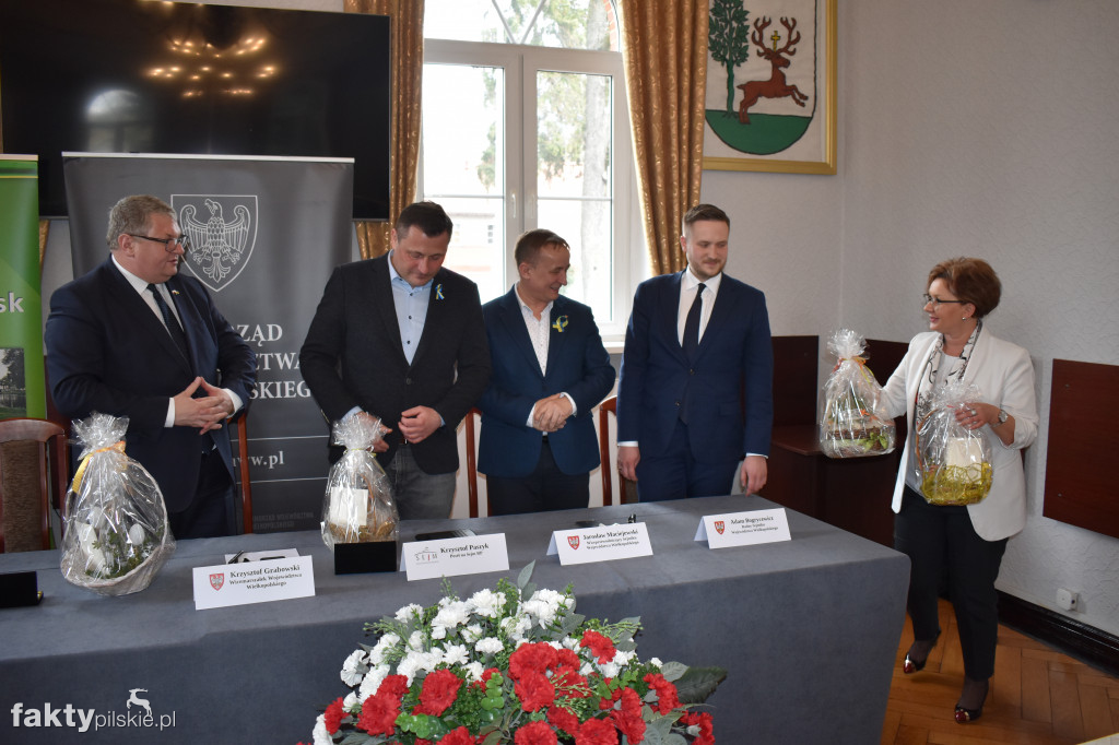 Wyrzysk: podpisanie umów o dotacje z UMWW