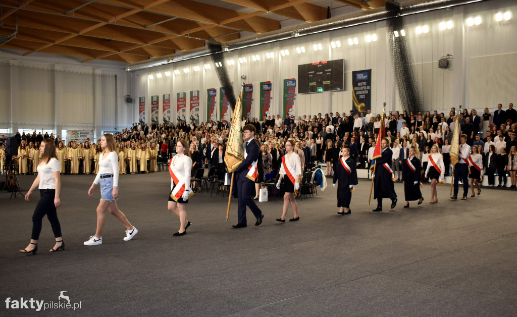 Zakończenie roku klas maturalnych 2021/2022