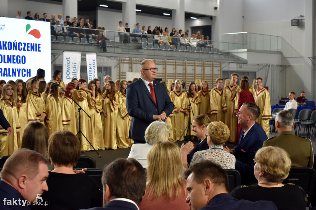 Zakończenie roku klas maturalnych 2021/2022