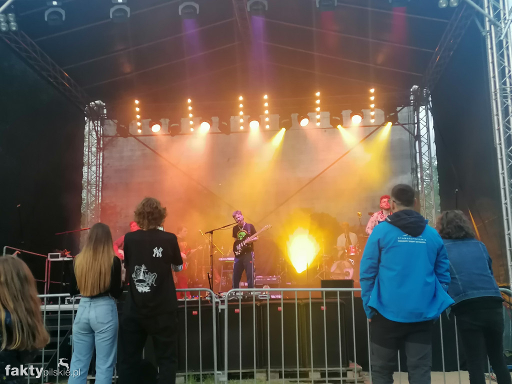 Letnia scena muzyczna u Wyspiarza