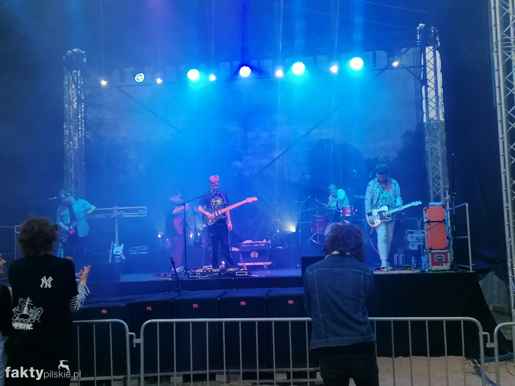 Letnia scena muzyczna u Wyspiarza