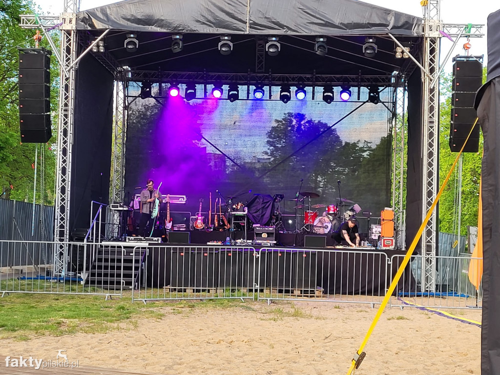 Letnia scena muzyczna u Wyspiarza