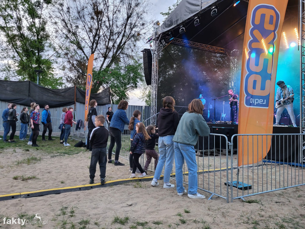 Letnia scena muzyczna u Wyspiarza
