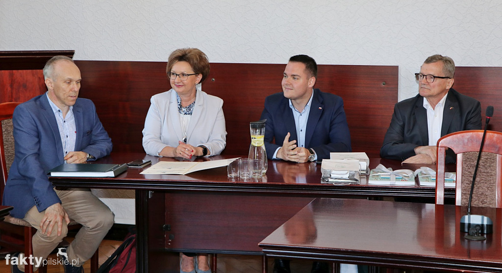  Minister Łukasz Rzepecki na sesji MRM w Wyrzysku