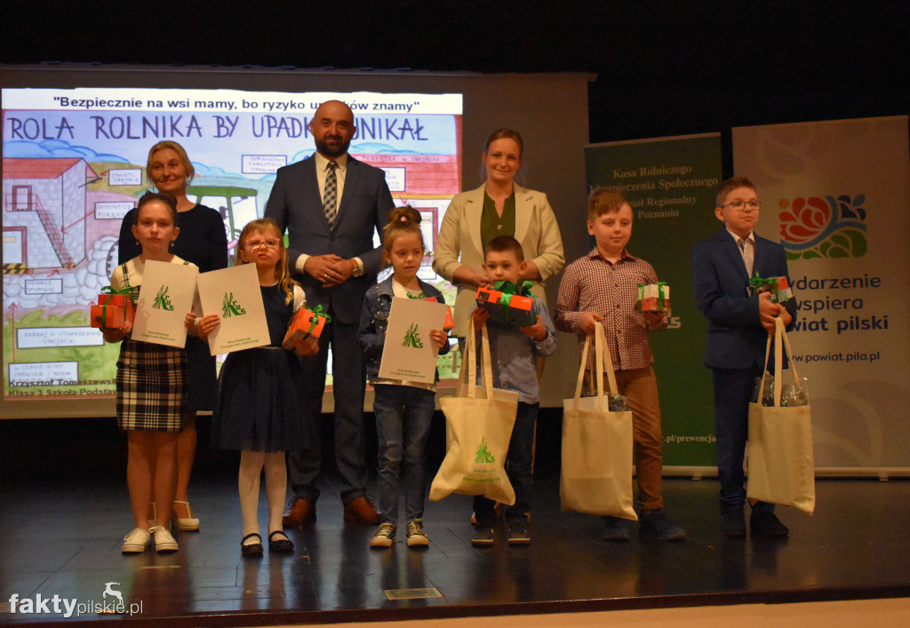 Gala: Bezpieczne na wsi mamy, bo ryzyko upadków znamy