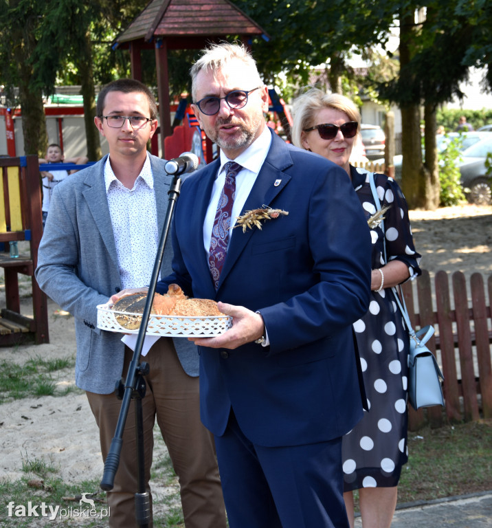 Dożynki w Brzostowie