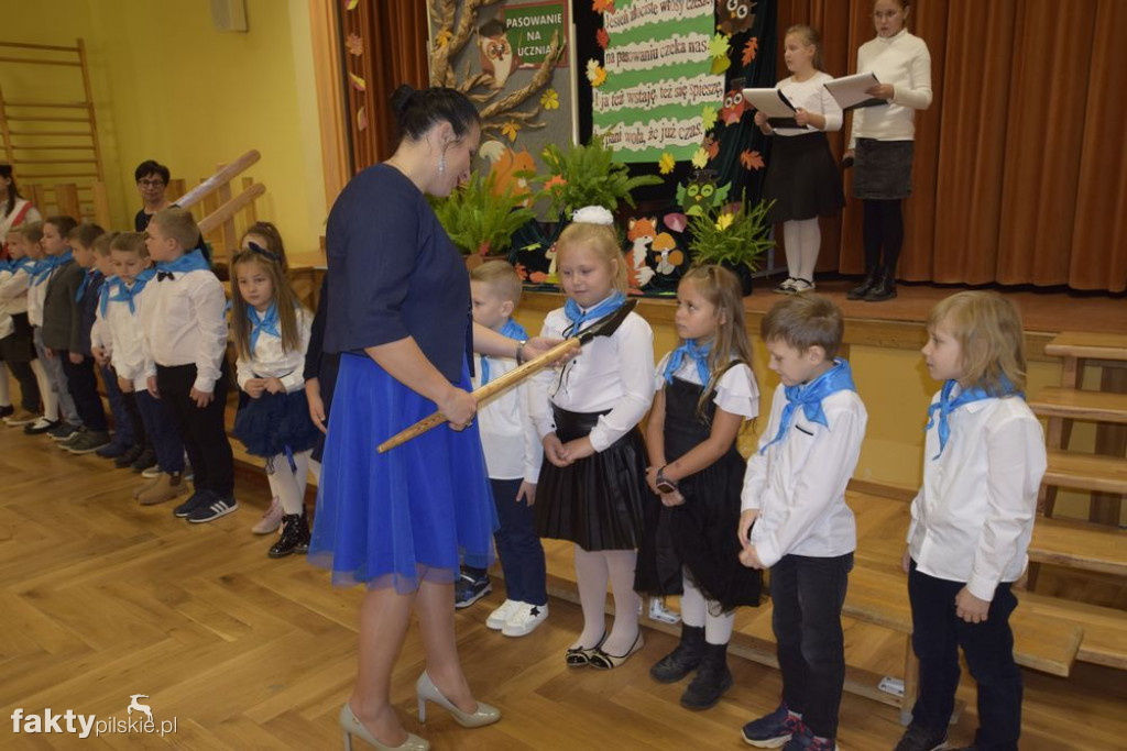 SP w Wyrzysku: Pasowanie na ucznia