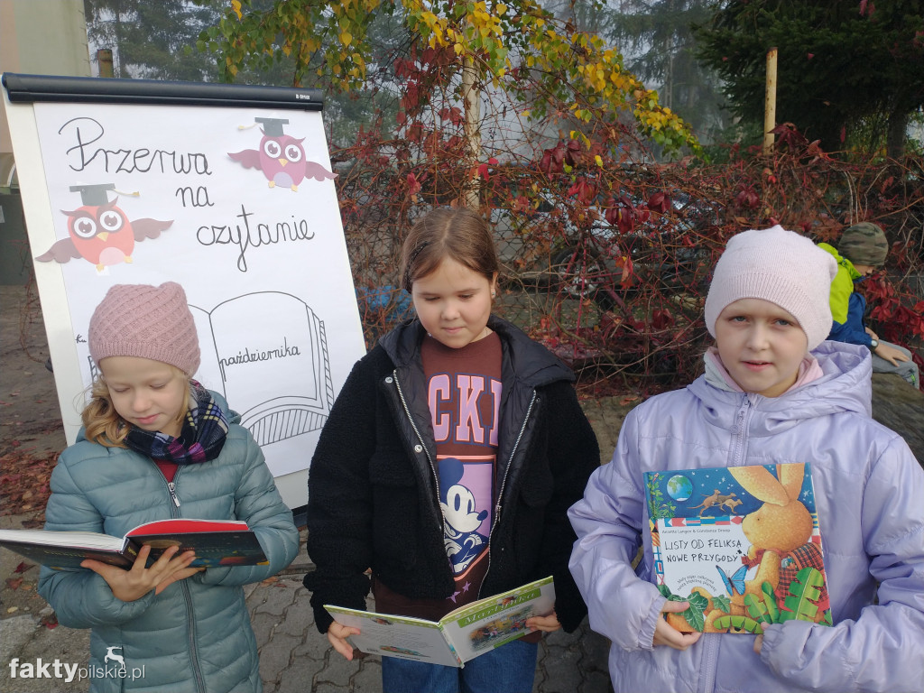 W Miasteczku bili rekord w czytaniu na przerwie