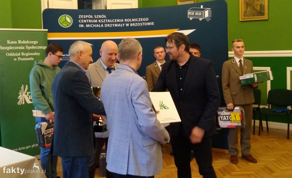 ZSCKR w Brzostowie: Znajomość zasad bhp w rolnictwie
