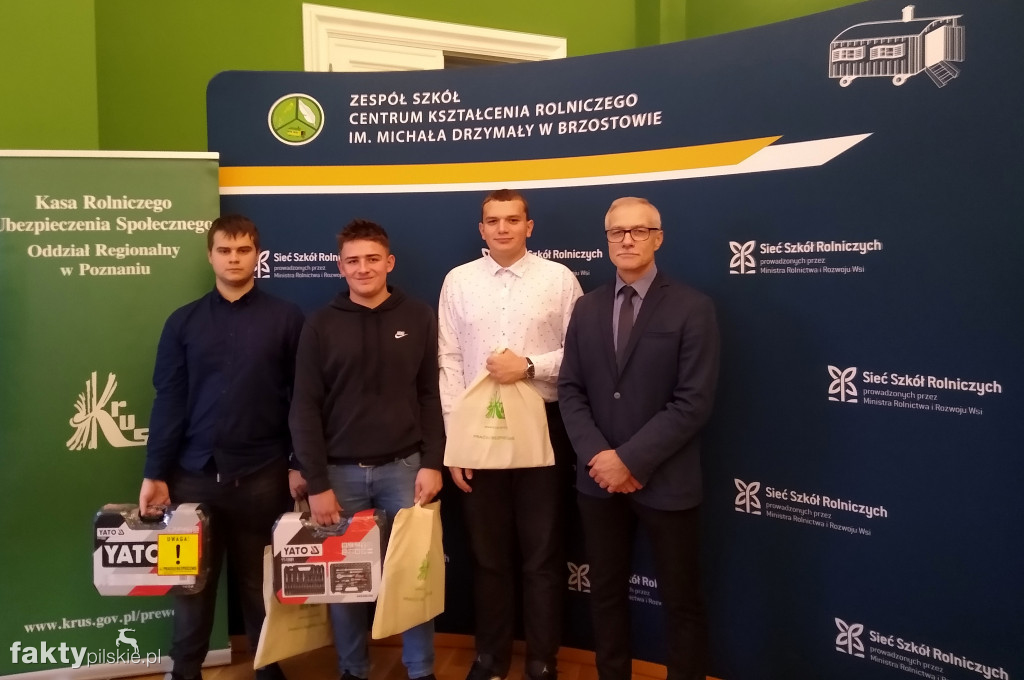 ZSCKR w Brzostowie: Znajomość zasad bhp w rolnictwie