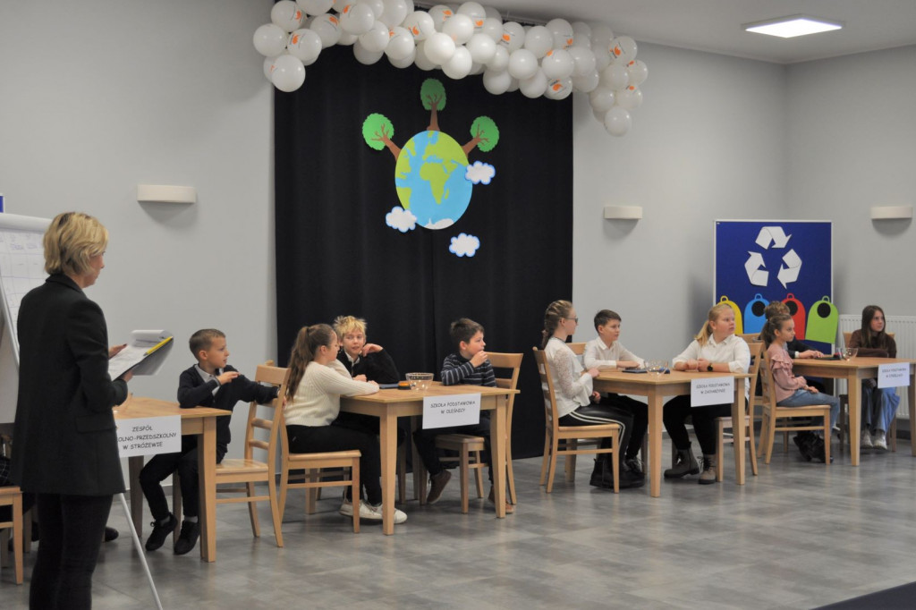 Zacharzyn: Segreguj z nami, walcz z odpadami