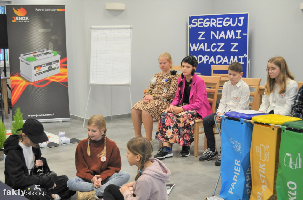 Zacharzyn: Segreguj z nami, walcz z odpadami