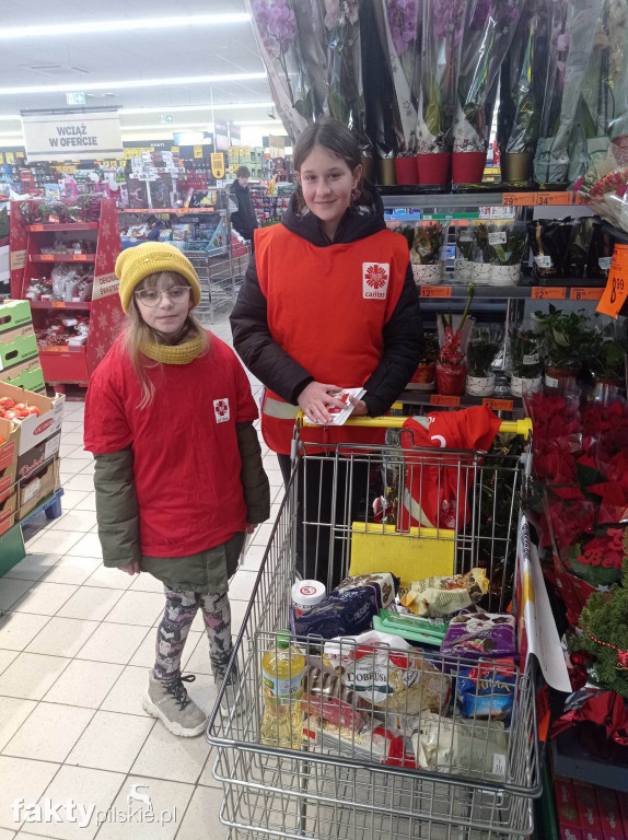 Zbiórka żywności w sklepach w Wyrzysku