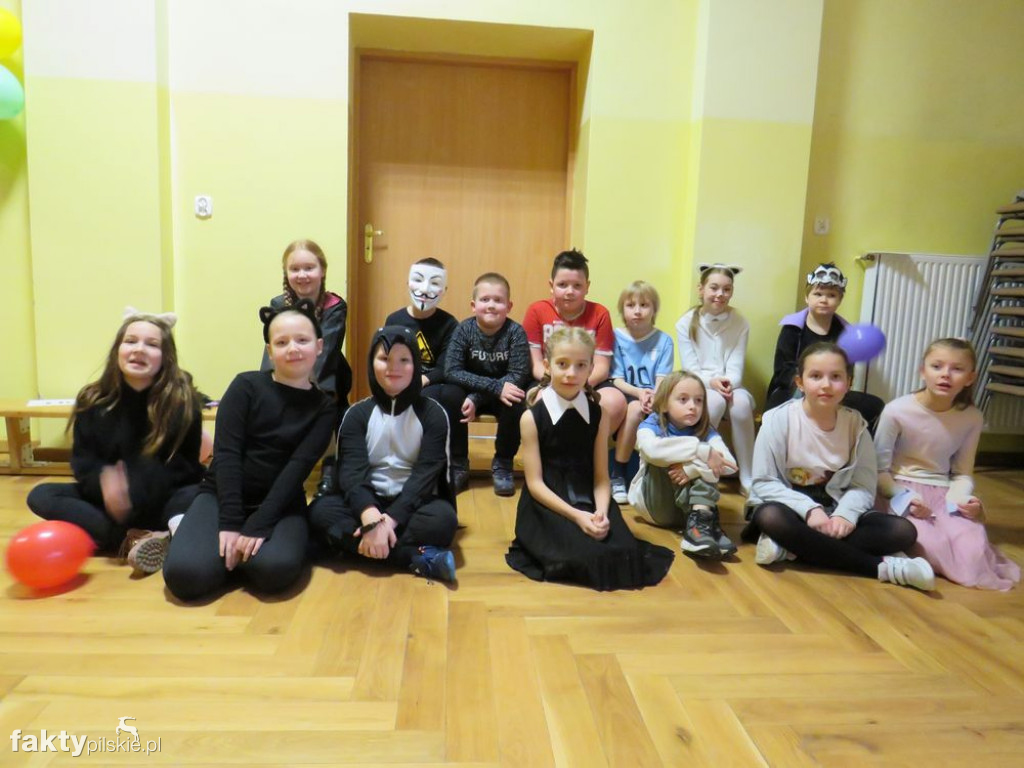 Bal kostiumowy w szkole w Wyrzysku