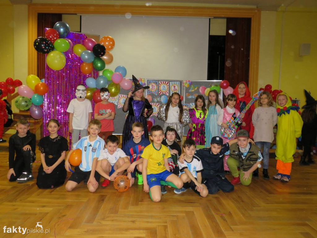 Bal kostiumowy w szkole w Wyrzysku
