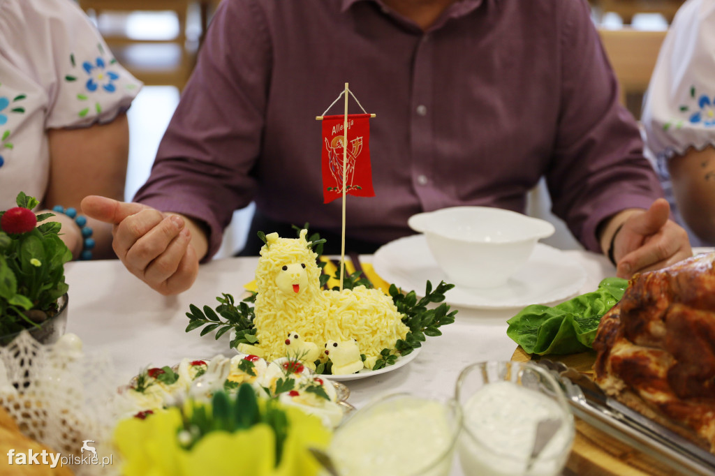 Grzegorz Piechowiak na wielkanocnych śniadaniach