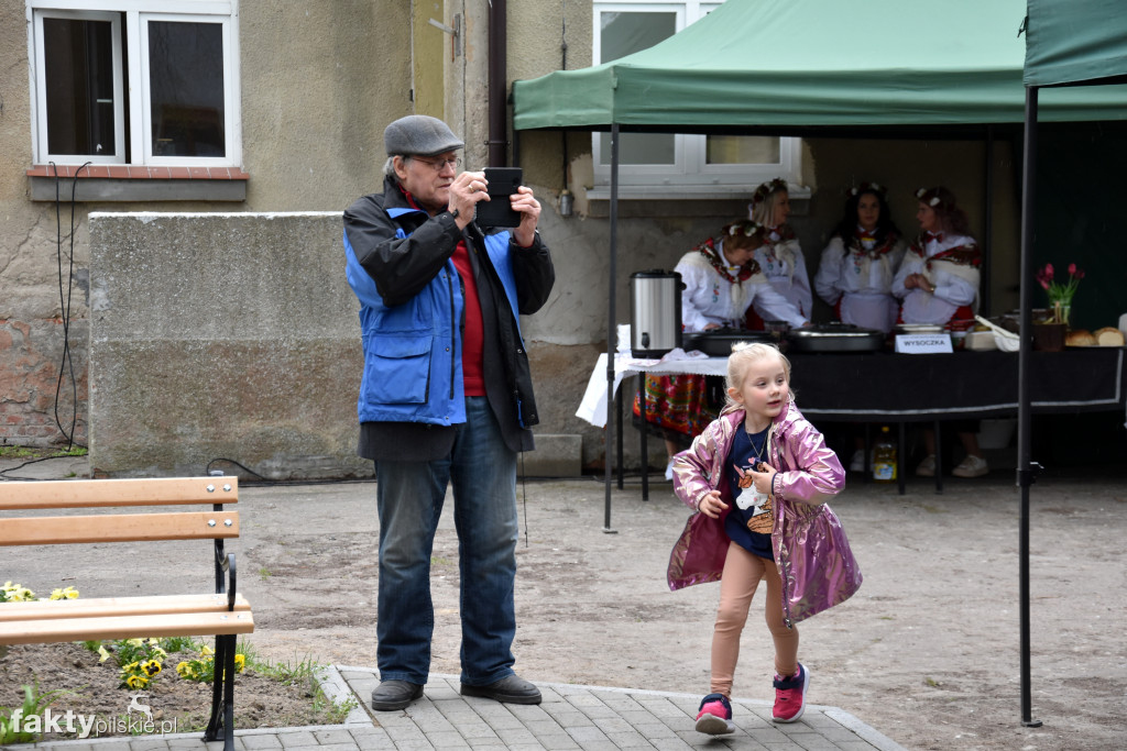 Otwarcie wiaty integracyjnej w Wysoczce