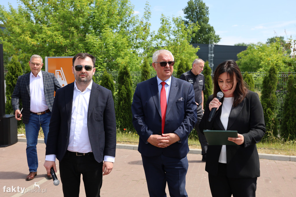 Piła: produkcja podwozi samochodów Gralion