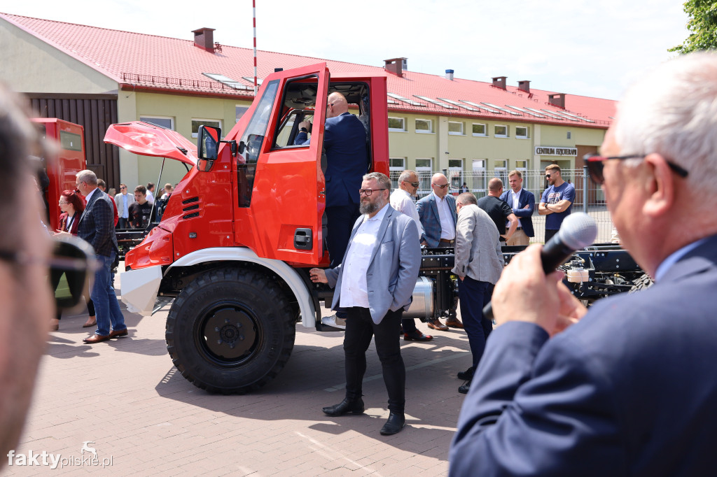 Piła: produkcja podwozi samochodów Gralion