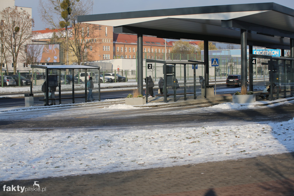 Centrum Przesiadkowe w Pile na początku zimy