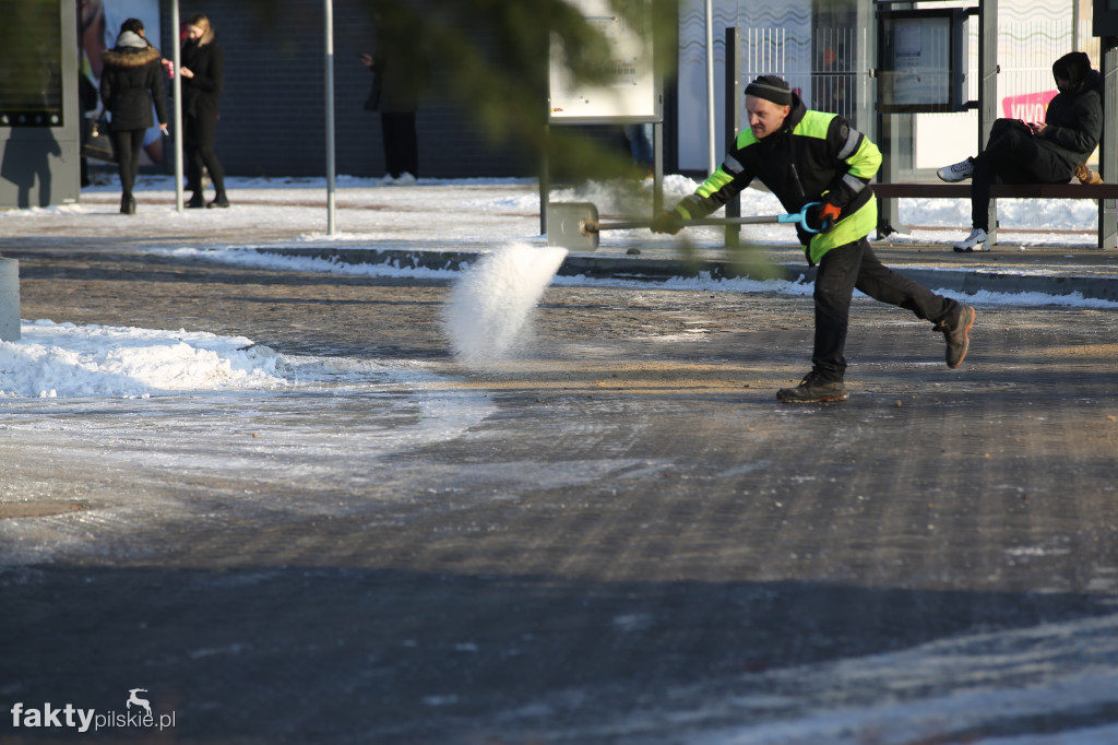 Centrum Przesiadkowe w Pile na początku zimy