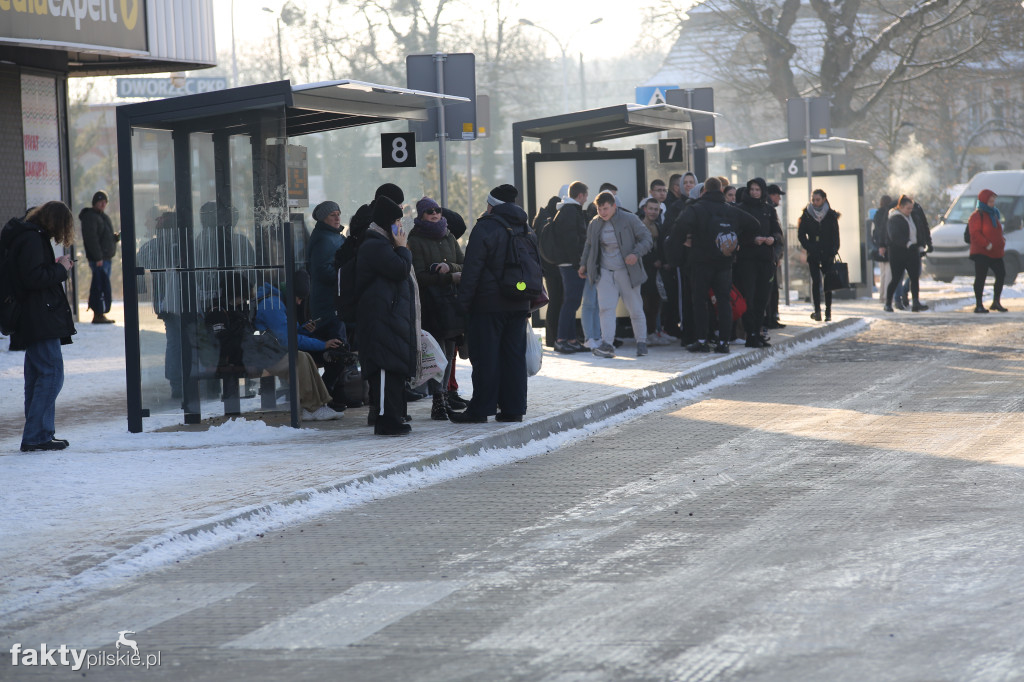 Centrum Przesiadkowe w Pile na początku zimy