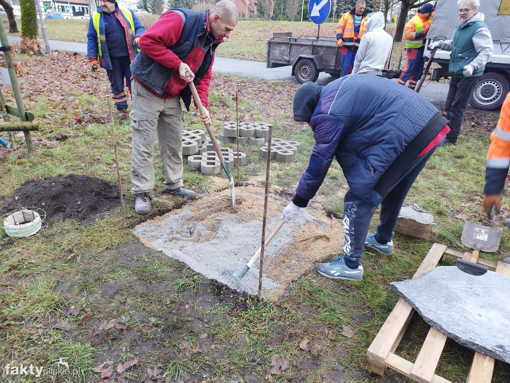 Obelisk śp. Siostry Anny Tekli Budnowskiej