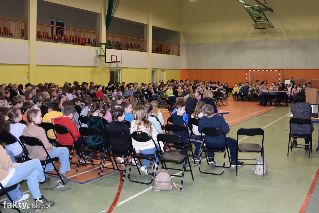 Dzień bezpiecznego internetu w SP w Białośliwiu