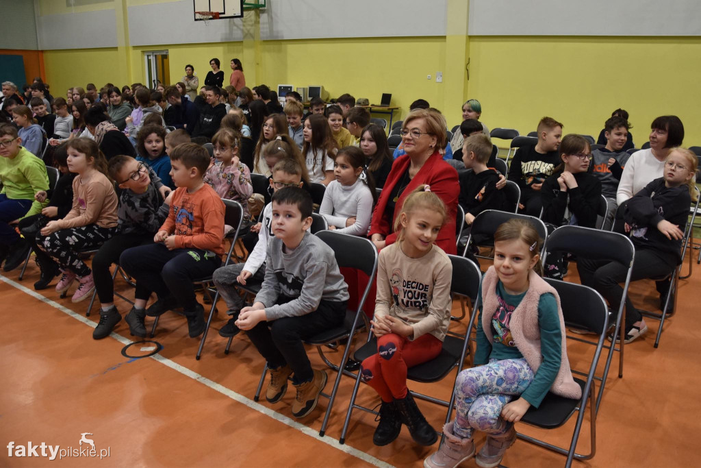 Dzień bezpiecznego internetu w SP w Białośliwiu