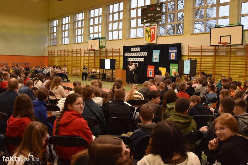 Dzień bezpiecznego internetu w SP w Białośliwiu