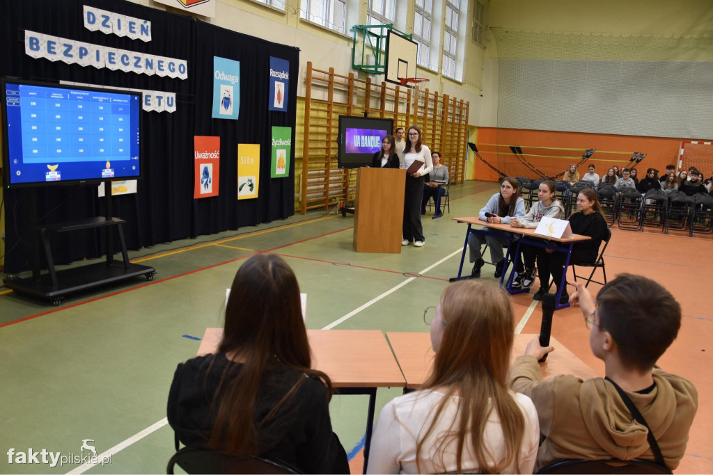 Dzień bezpiecznego internetu w SP w Białośliwiu