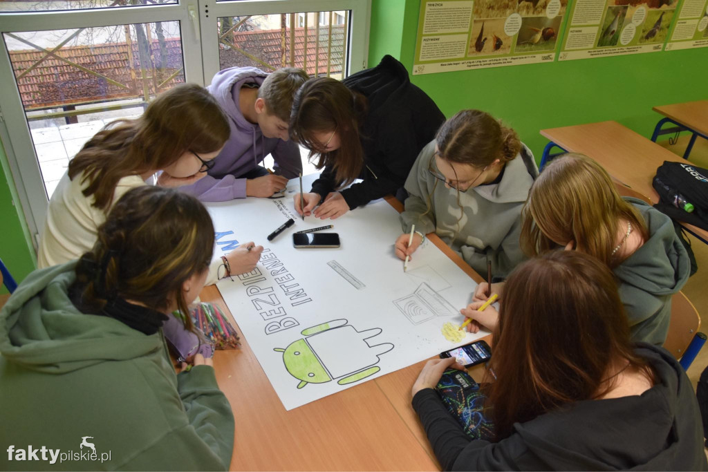 Dzień bezpiecznego internetu w SP w Białośliwiu