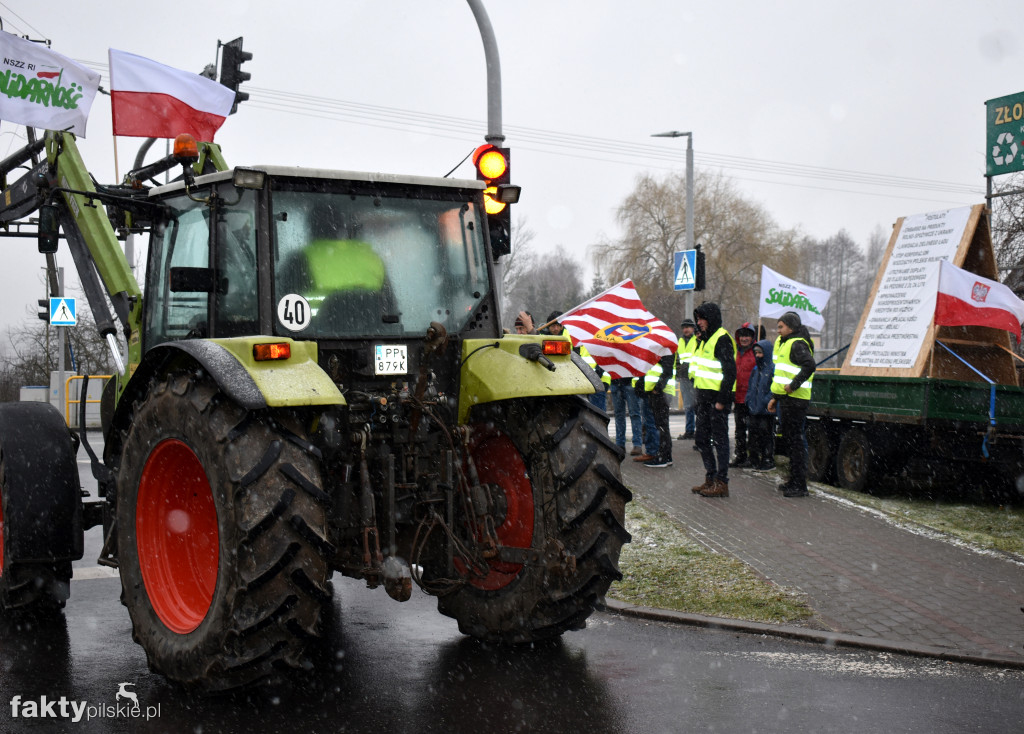 Blokada drogi K10 w Kosztowie