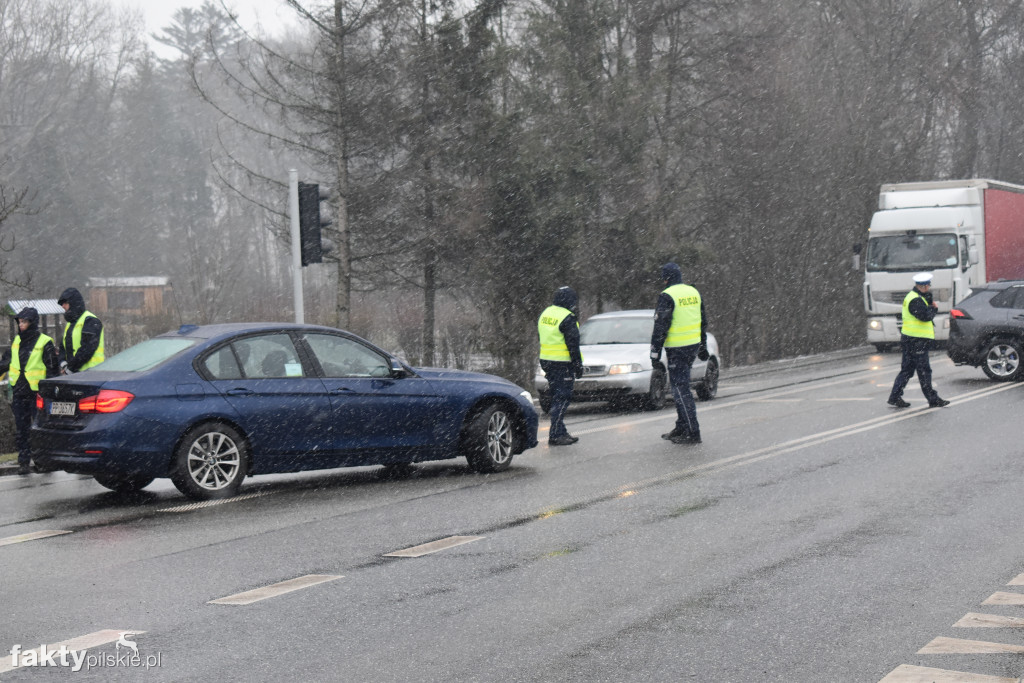 Blokada drogi K10 w Kosztowie