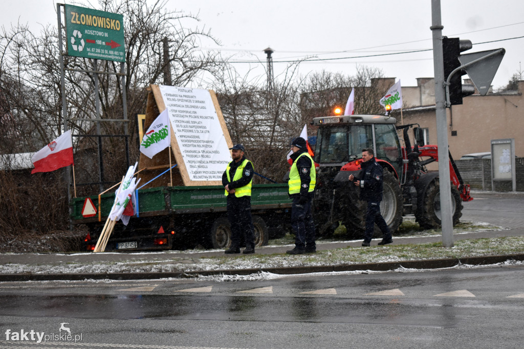 Blokada drogi K10 w Kosztowie