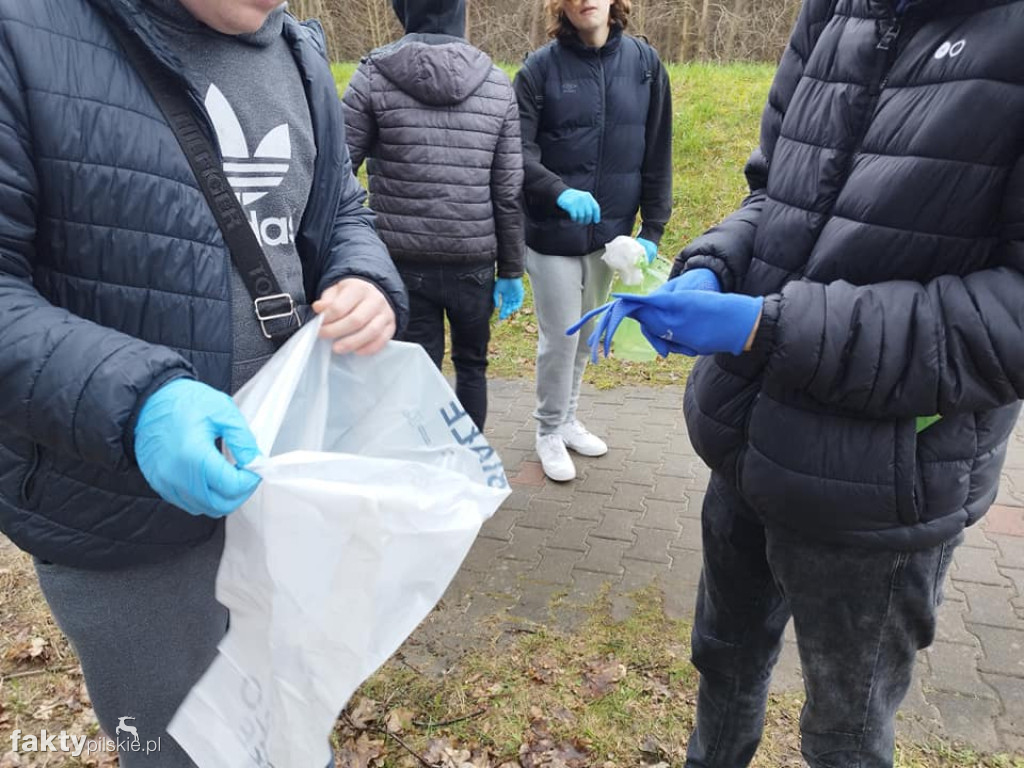 Sprzątali na Piachach po brudasach!