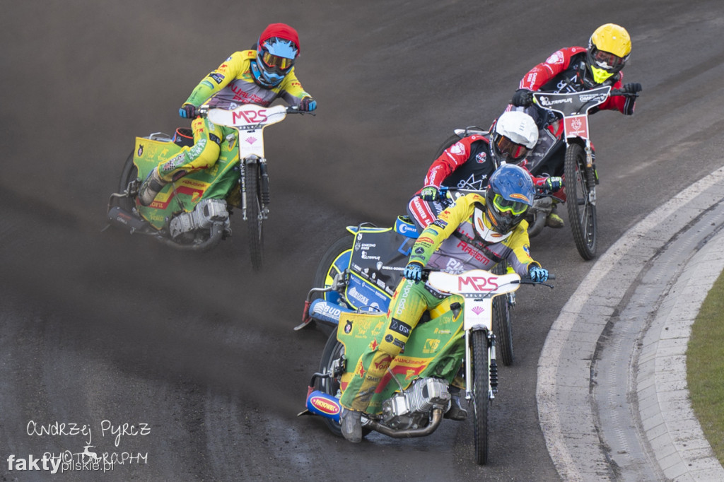 Polonia Piła vs Start Gniezno