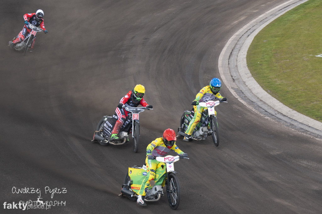 Polonia Piła vs Start Gniezno