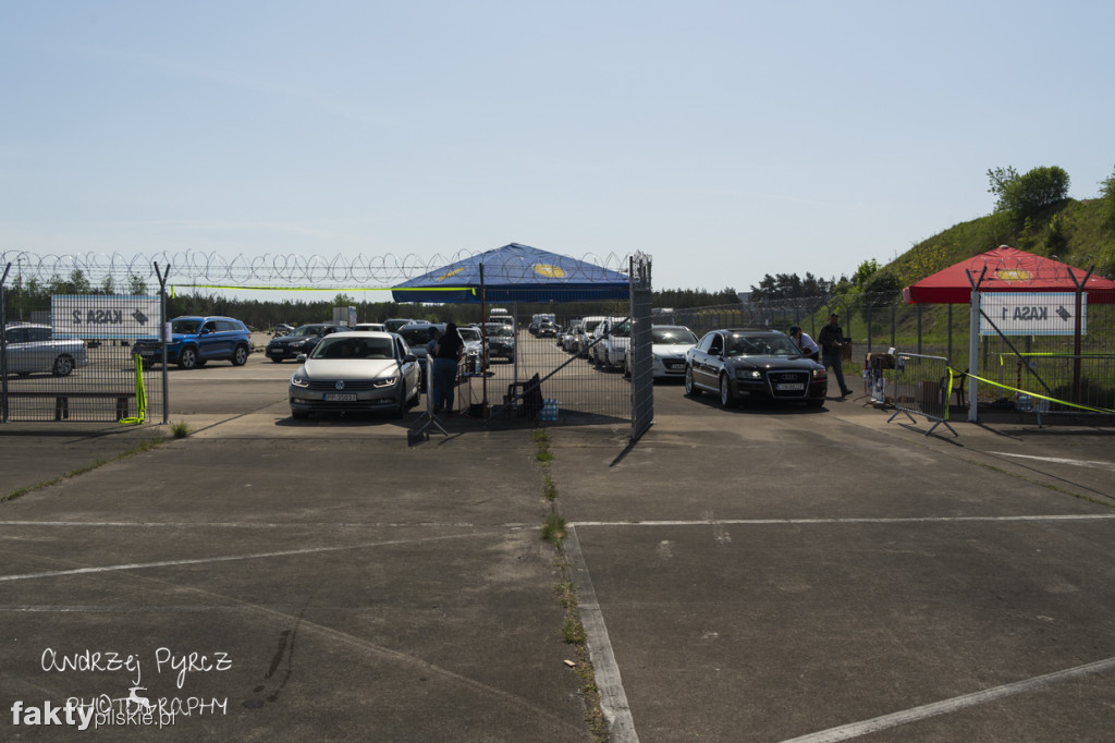 Air Moto Show w Pile