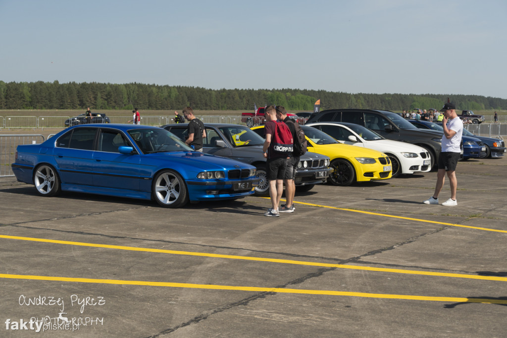 Air Moto Show w Pile