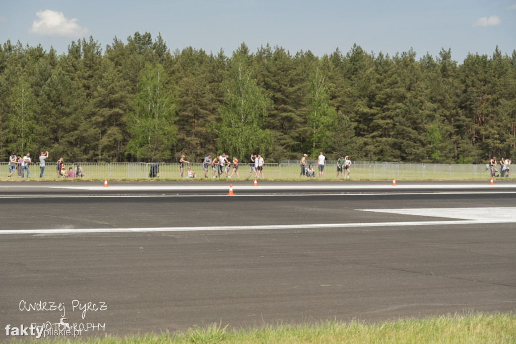 Air Moto Show w Pile