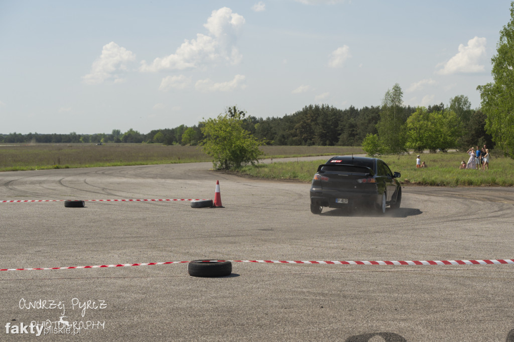 Air Moto Show w Pile