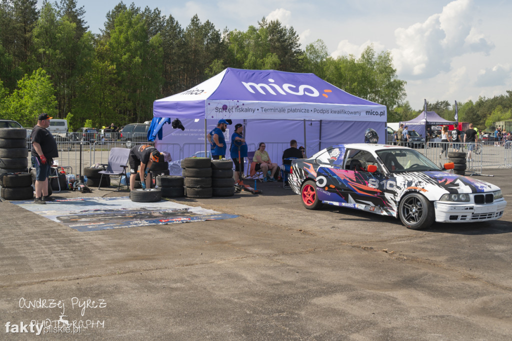 Air Moto Show w Pile