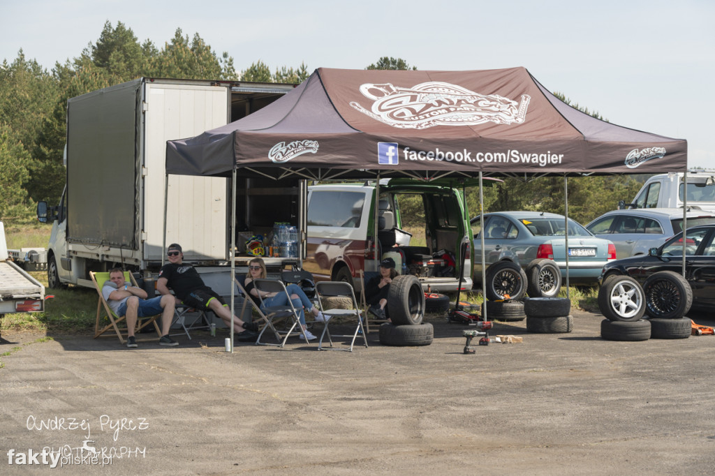 Air Moto Show w Pile