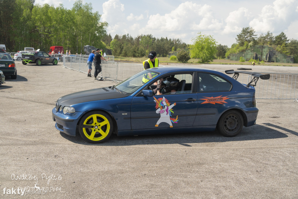 Air Moto Show w Pile