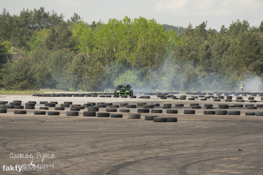 Air Moto Show w Pile