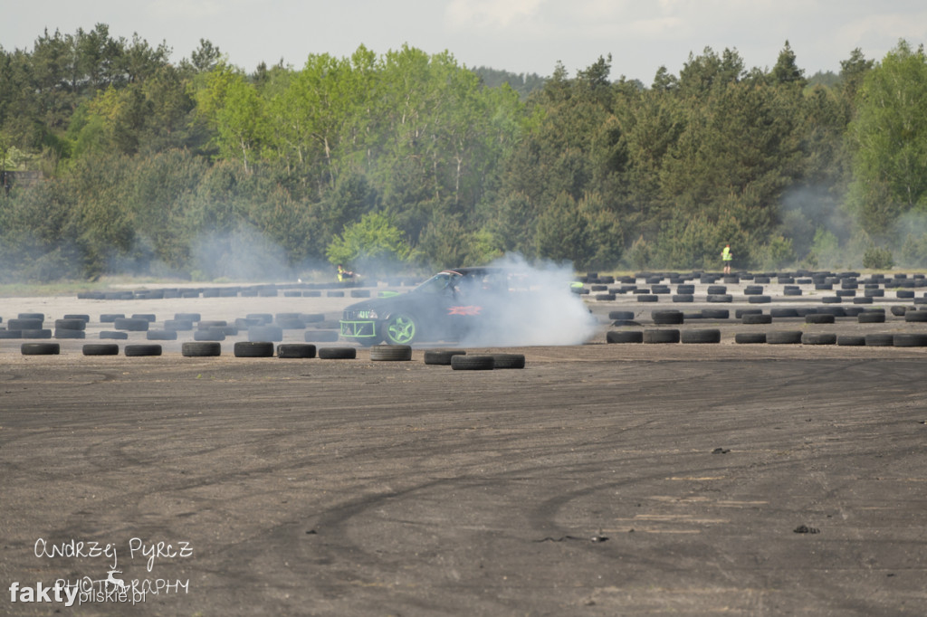 Air Moto Show w Pile