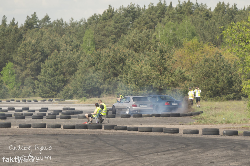 Air Moto Show w Pile