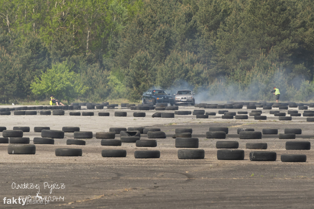 Air Moto Show w Pile