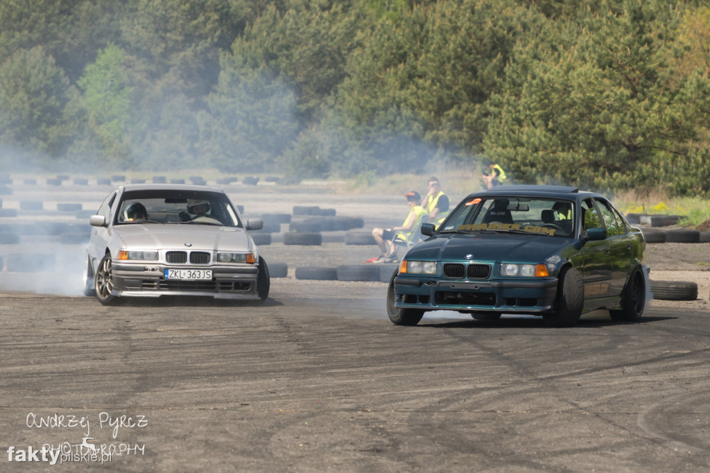 Air Moto Show w Pile